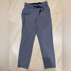 USED Lululemon Athletica Women’s Charcoal fly 7/8 pants